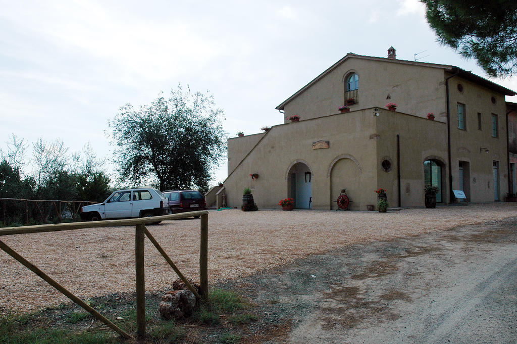 Agriturismo L'Olmo ซานจีมิญญาโน ภายนอก รูปภาพ